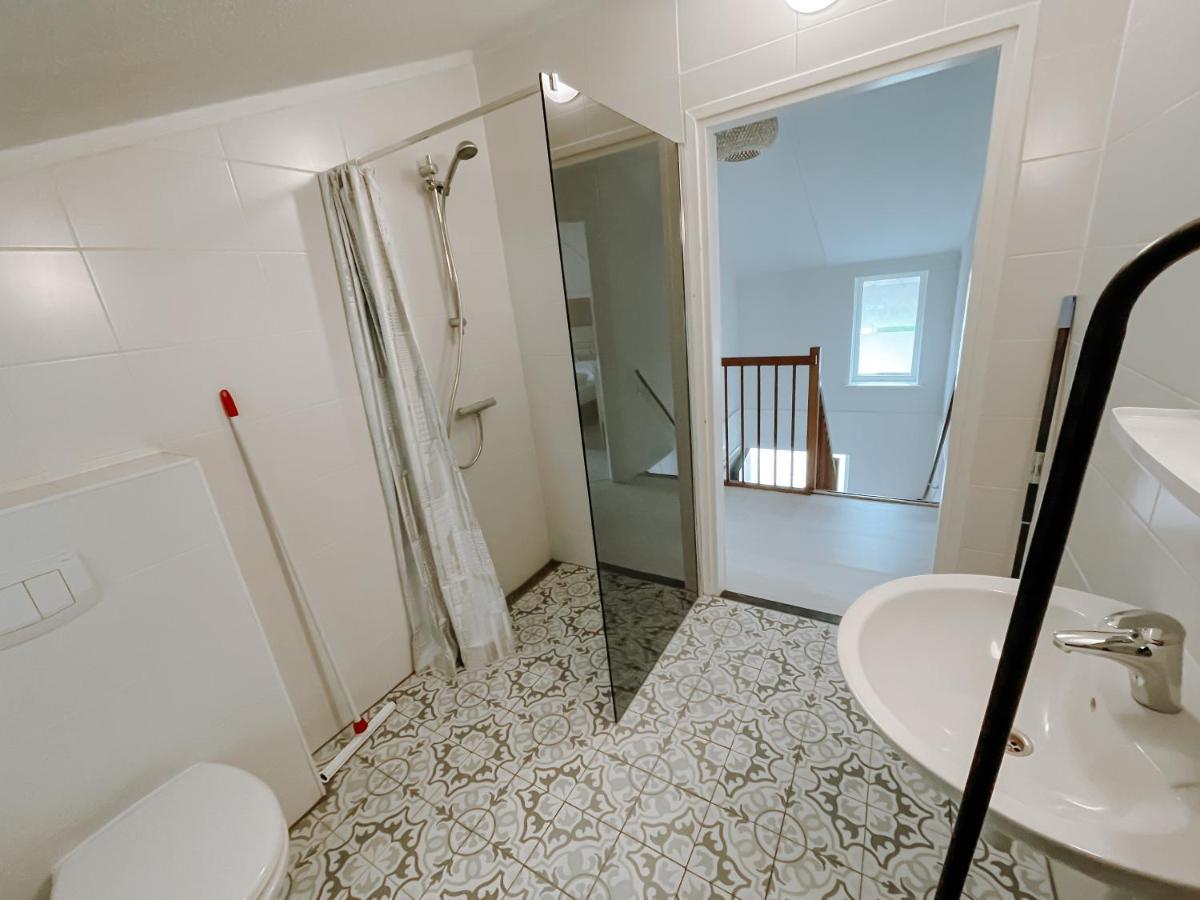 Luxus Familienvilla Mit Jacuzzi & Sauna 2 Tzummarum エクステリア 写真